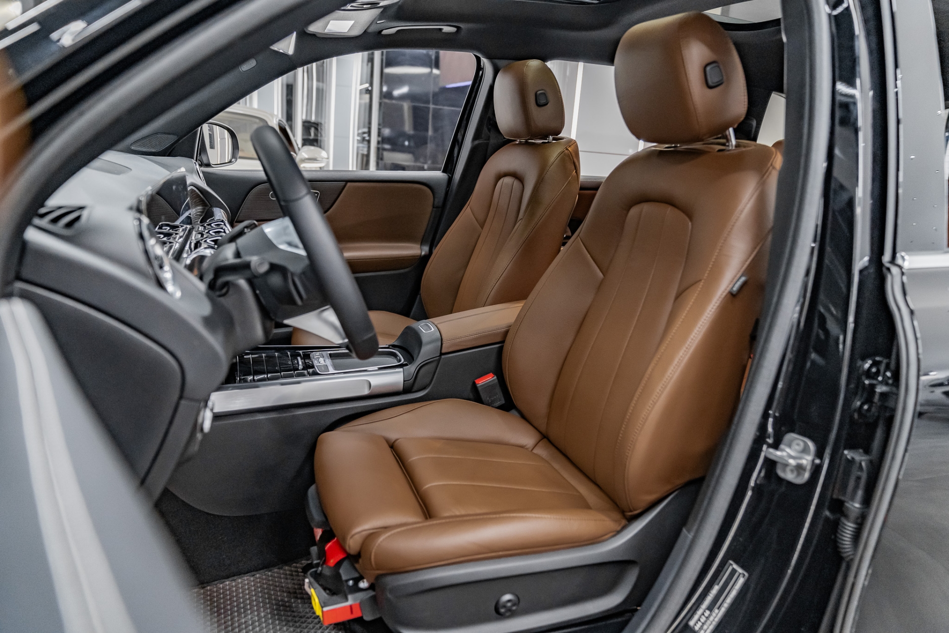 MERCEDES GLB 2020-2025 TABA DERİ DÖŞEME