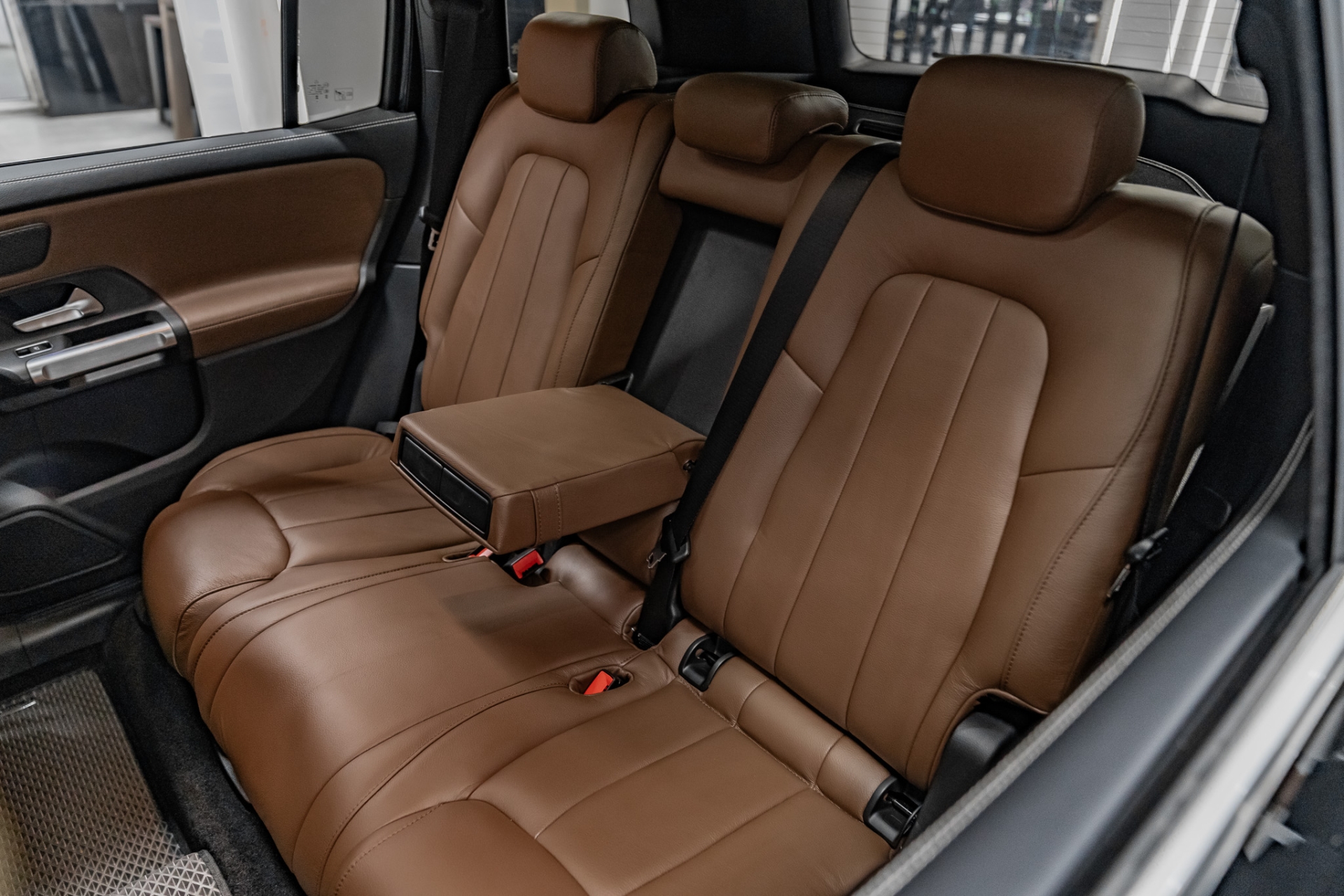 MERCEDES GLB 2020-2025 TABA DERİ DÖŞEME