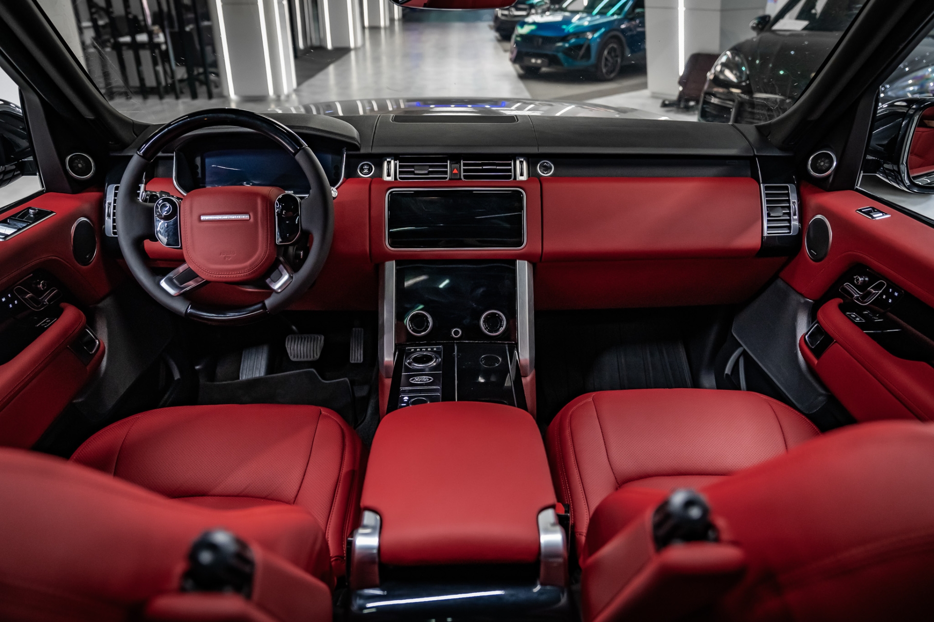 RANGE ROVER VOGUE 2018-2021 KIRMIZI DERİ DÖŞEME