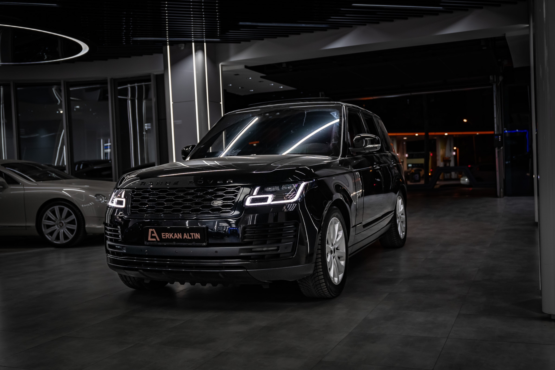 RANGE ROVER VOGUE 2018-2021 KIRMIZI DERİ DÖŞEME