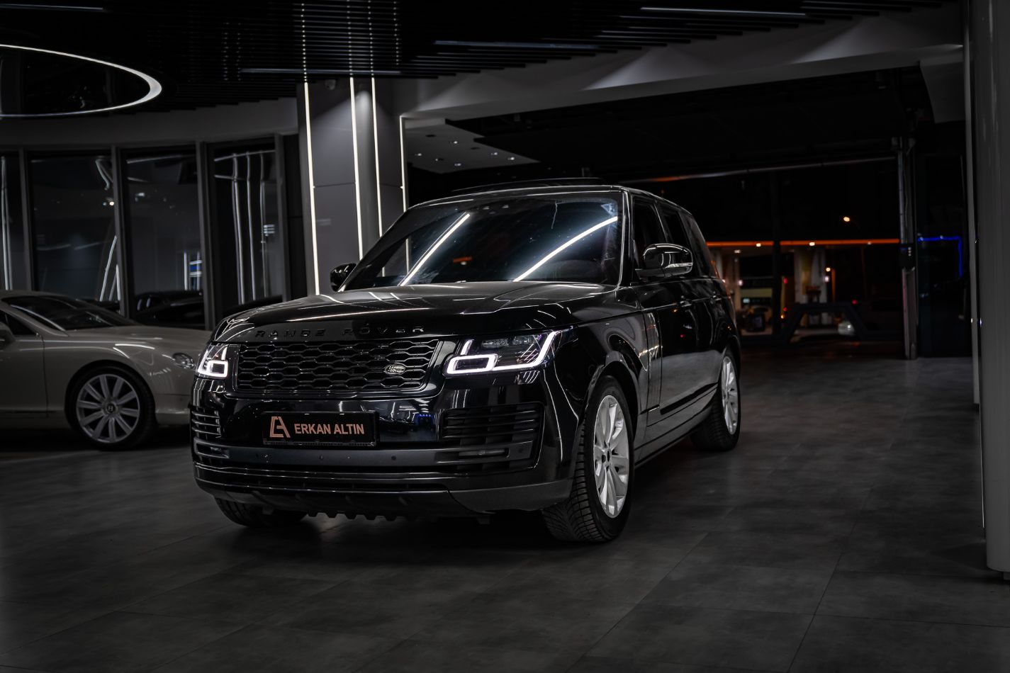 RANGE ROVER VOGUE 2018-2021 KIRMIZI DERİ DÖŞEME