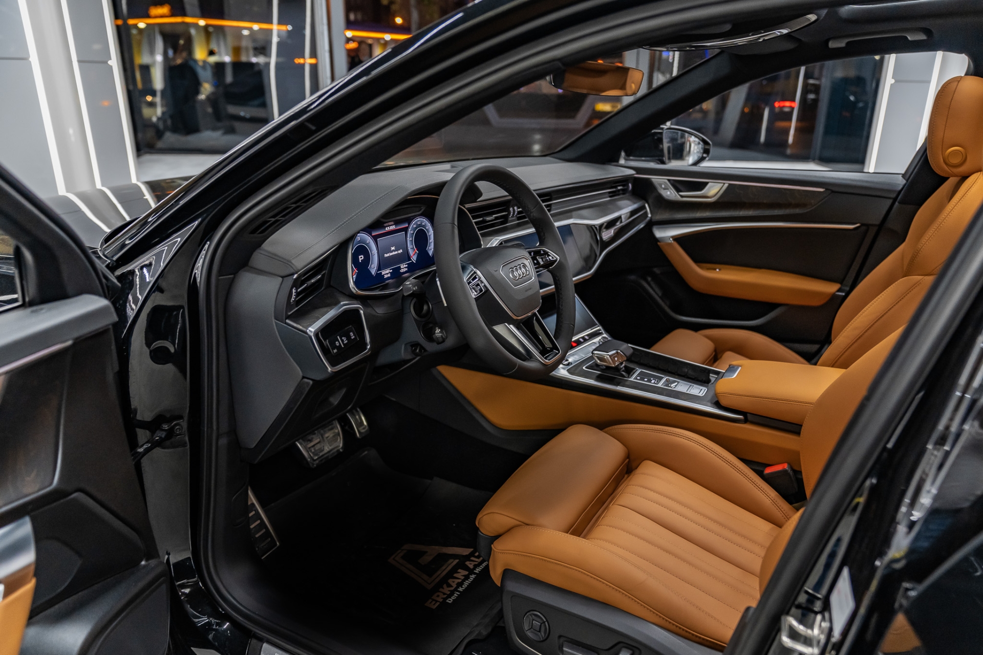 AUDİ A6 2017-2024 TABA DERİ DÖŞEME