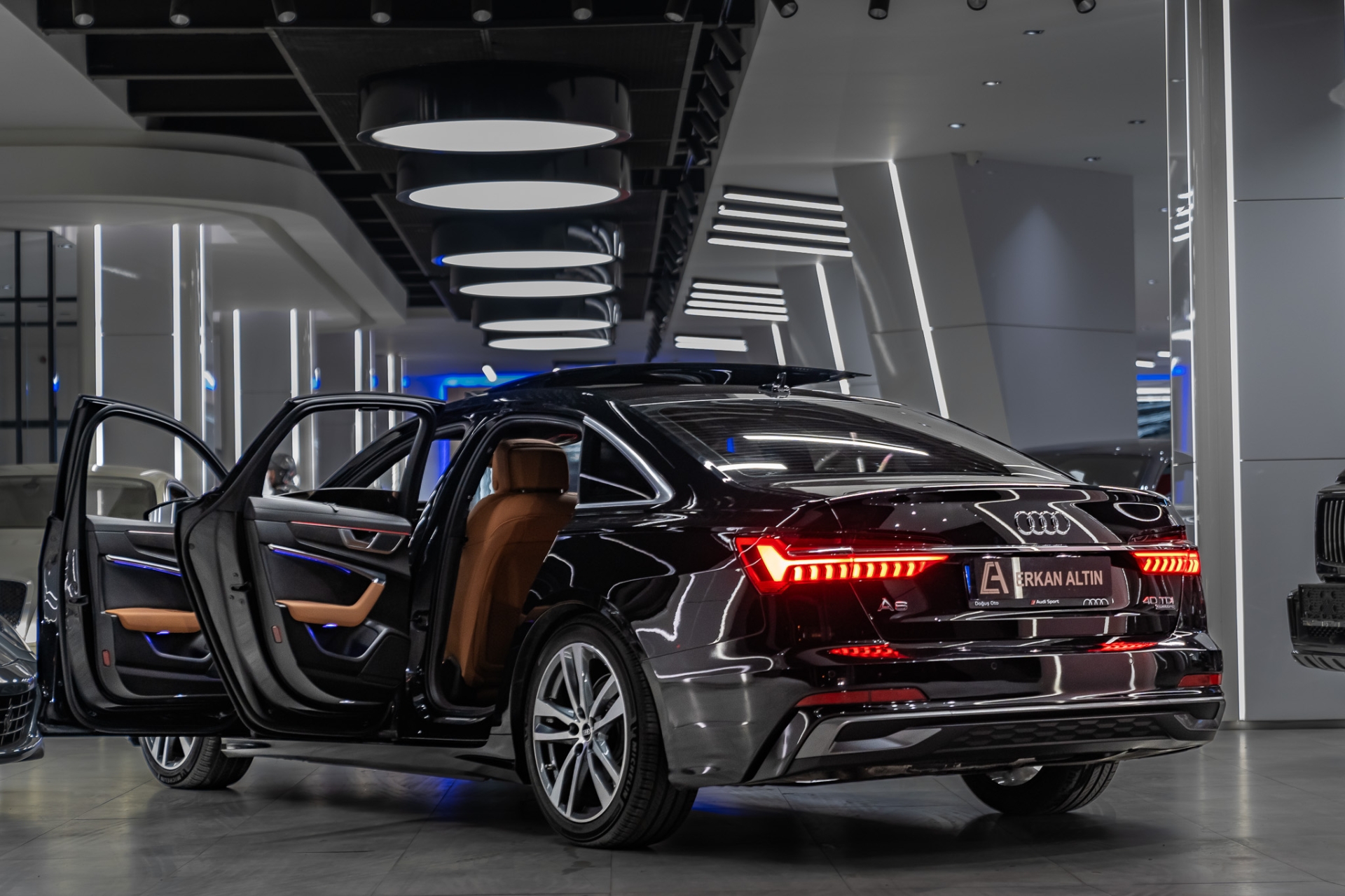 AUDİ A6 2017-2024 TABA DERİ DÖŞEME