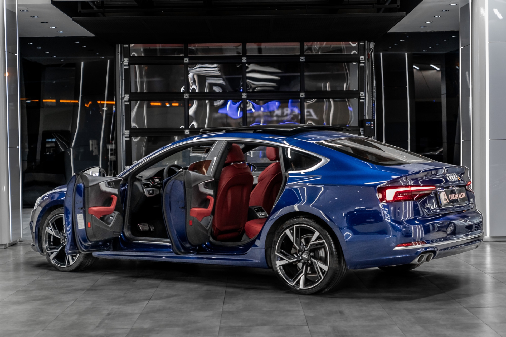 AUDİ A5 2017-2024 KIRMIZI DERİ DÖŞEME