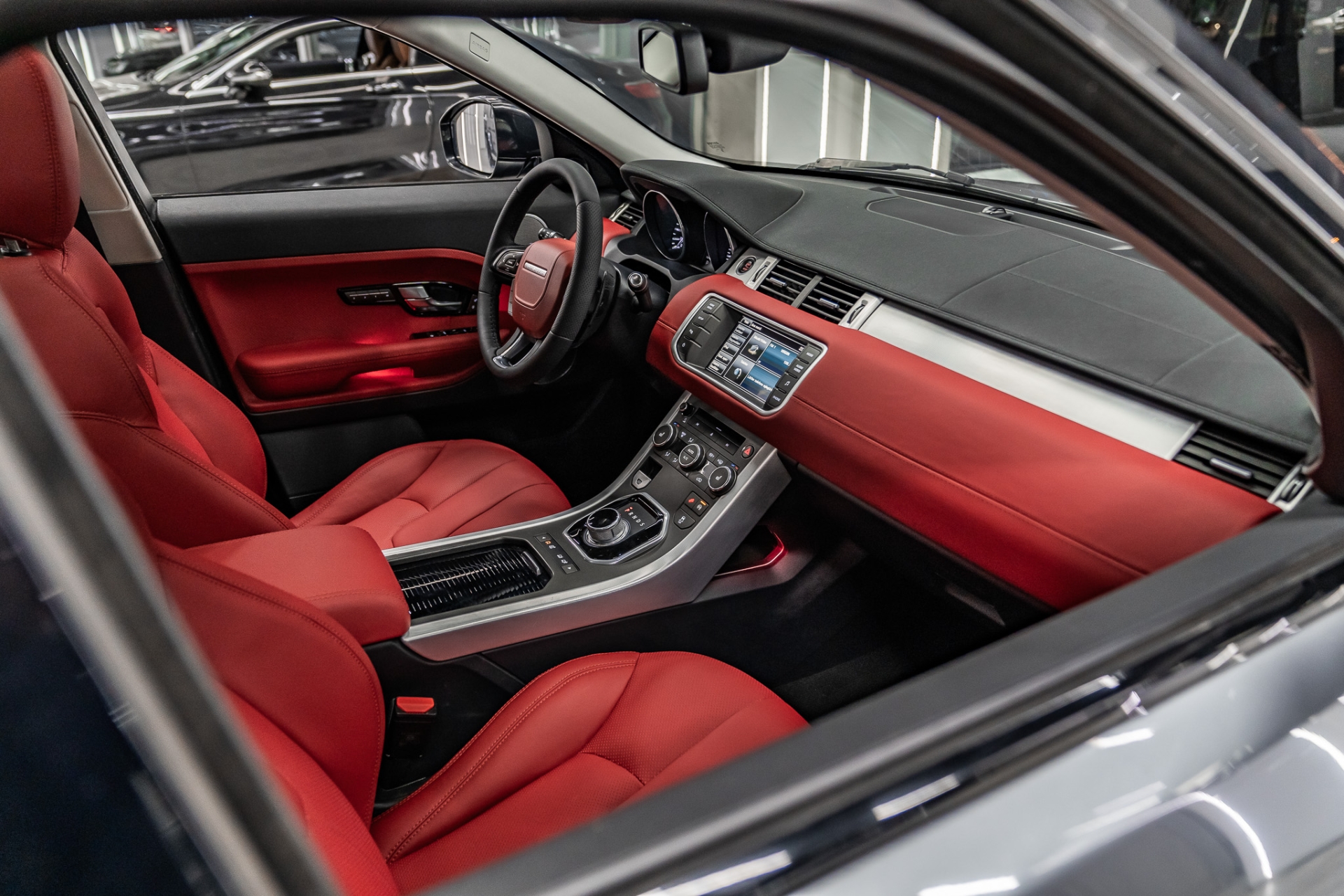 RANGE ROVER EVOQUE 2012-2019 KIRMIZI DERİ DÖŞEME